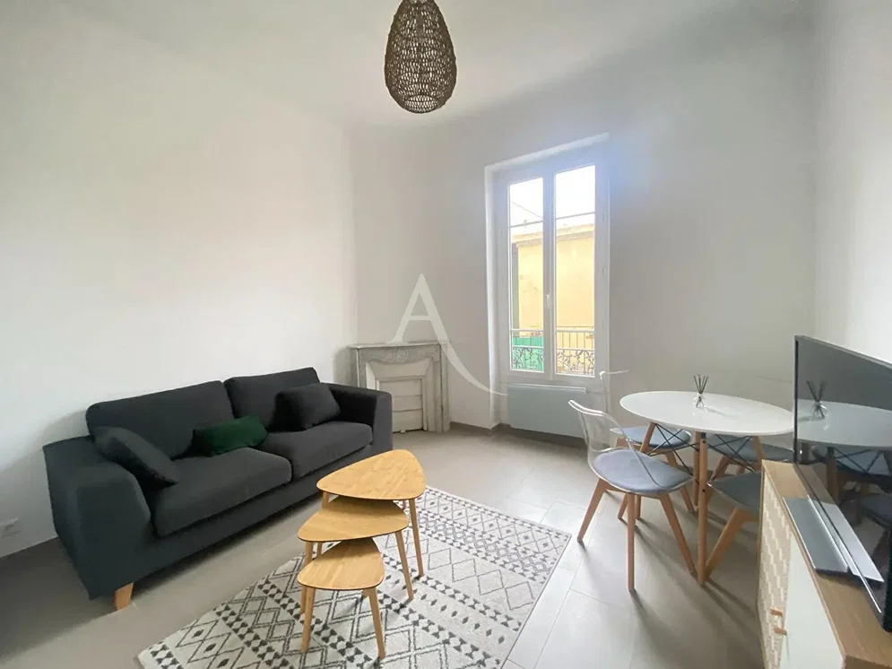 Living room; natural light, modern style