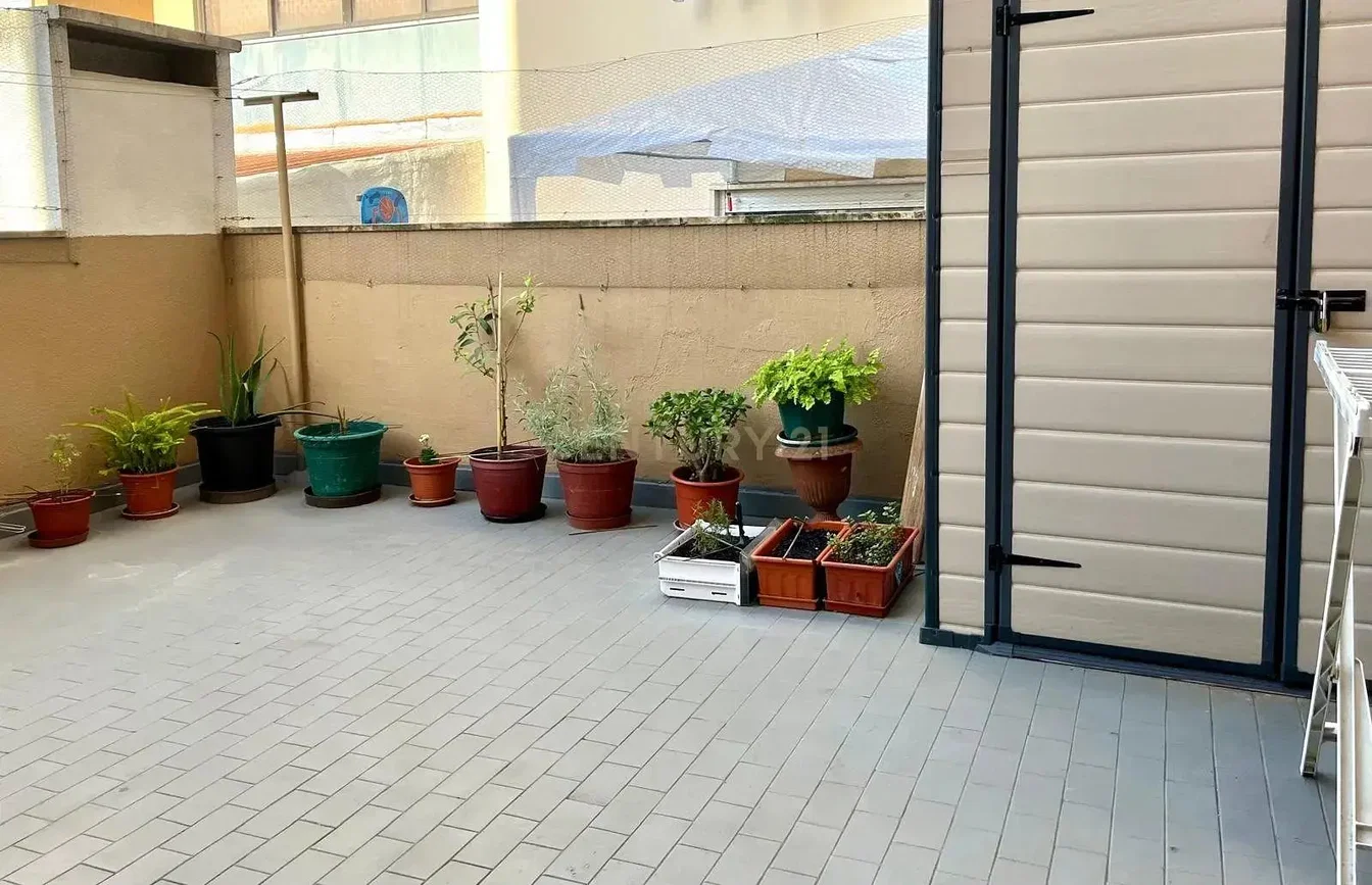 Terrasse; tageslicht, fliesenboden