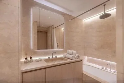 Badezimmer; renoviert, fliesenboden, tageslicht