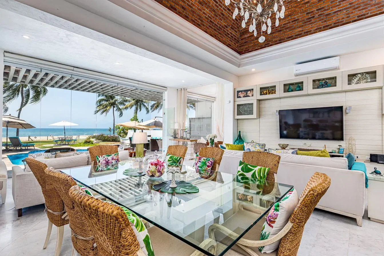 Wohnzimmer; blick, tageslicht, moderner stil