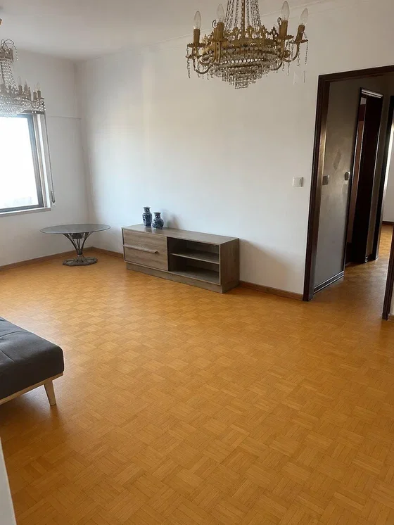 Salon; parquet, lumière naturelle