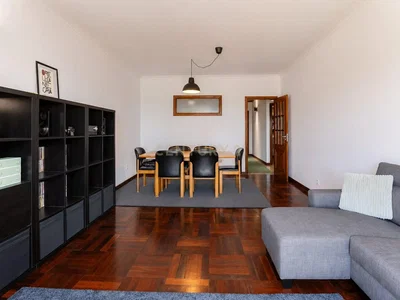Salon; parquet, lumière naturelle