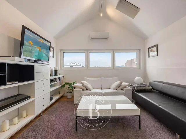 Wohnzimmer; tageslicht, moderner stil