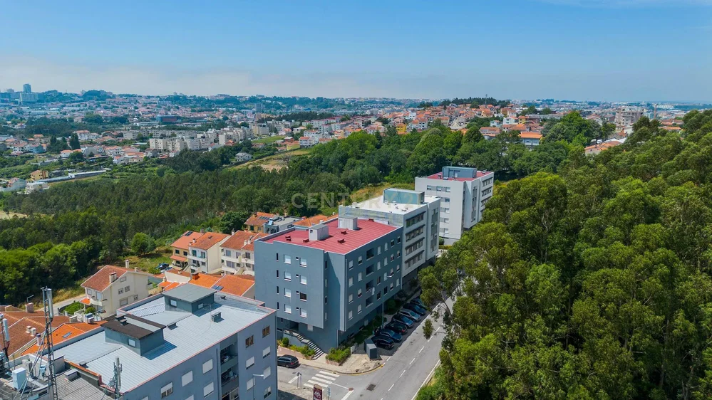 Hiša in okolica; razgled