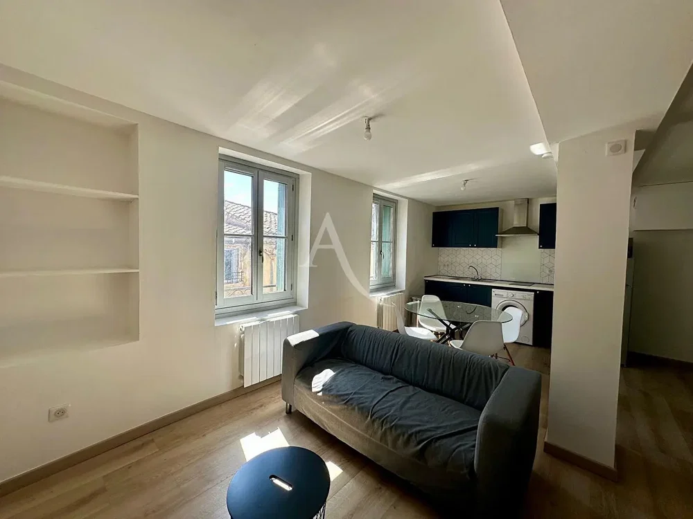 Salon; parquet, lumière naturelle