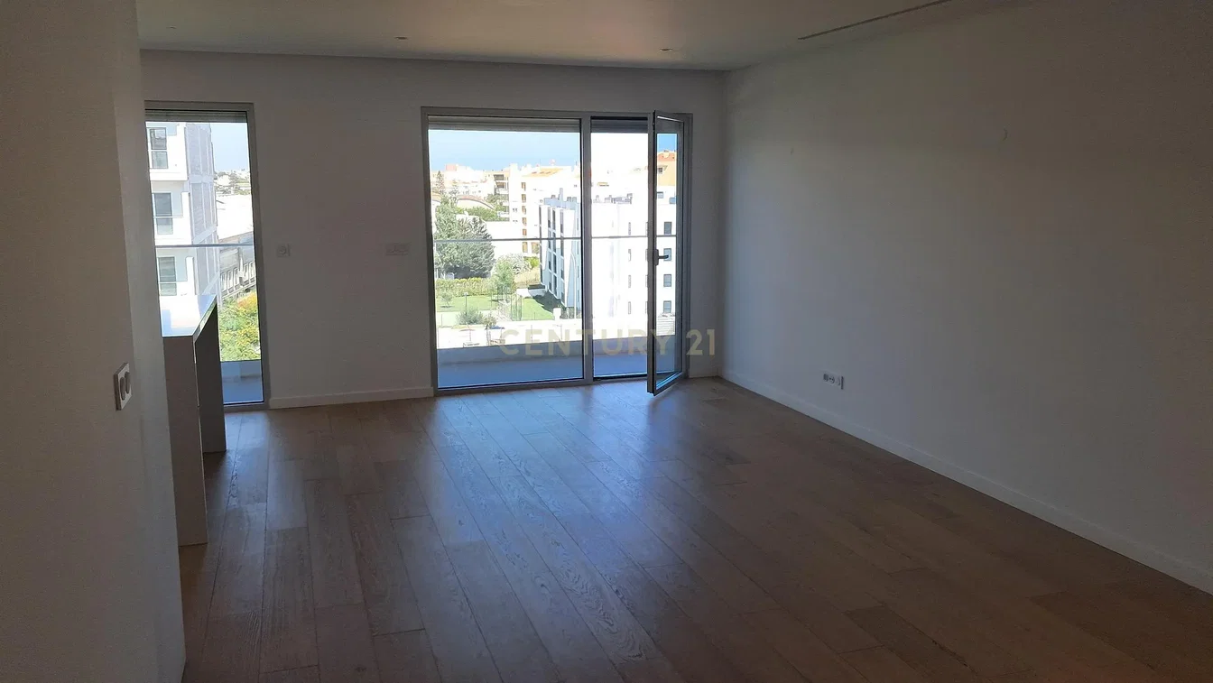 Salon; parquet, lumière naturelle, vue