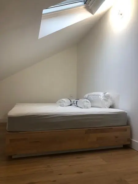 Chambre; parquet, lumière naturelle