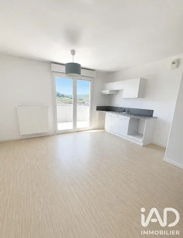 Küche; blick, küchengeräte, tageslicht, renoviert