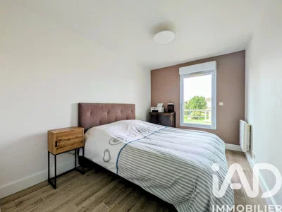 Chambre; parquet, lumière naturelle