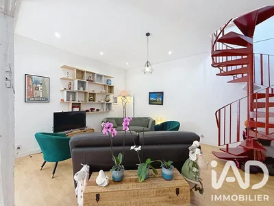 Wohnzimmer; holzboden, tageslicht, moderner stil
