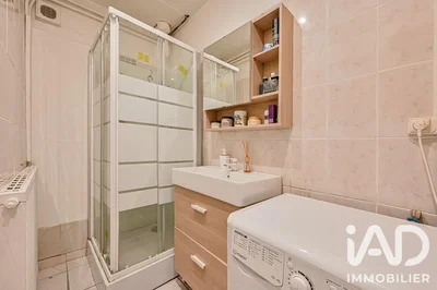 Badezimmer; fliesenboden, renoviert