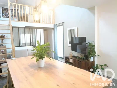 Wohnzimmer; tageslicht, holzboden, moderner stil