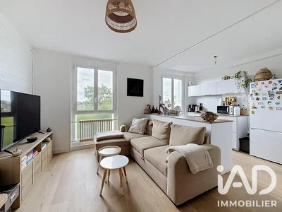 Wohnzimmer; blick, holzboden, tageslicht, moderner stil