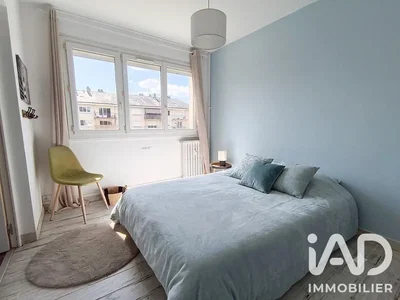 Schlafzimmer; blick, tageslicht, holzboden