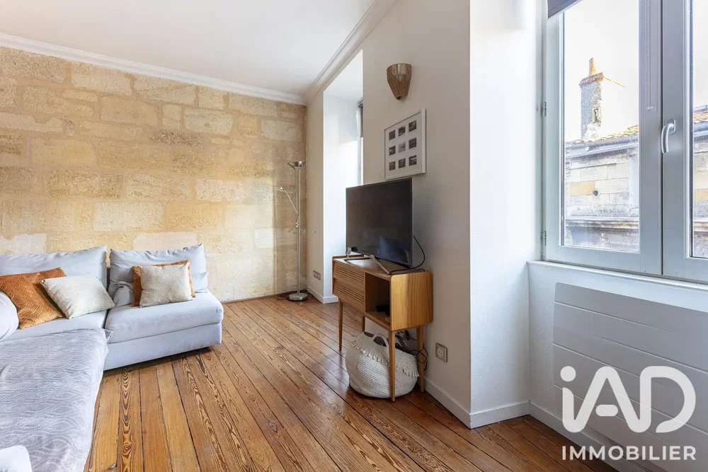Wohnzimmer; holzboden, tageslicht, moderner stil, blick