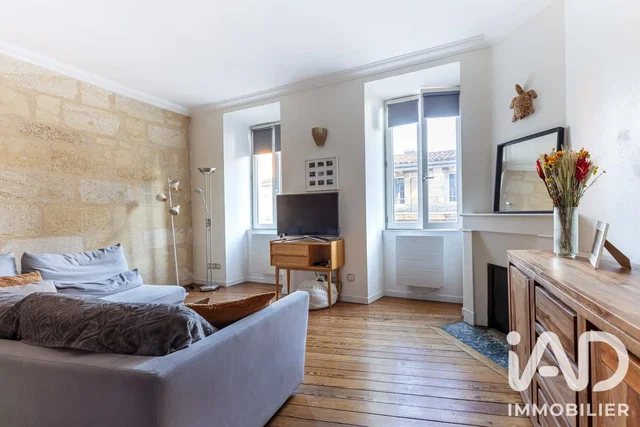 Wohnzimmer; holzboden, tageslicht, rustikaler stil