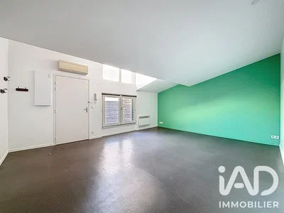Sonstiges; tageslicht, renovierungsbedürftig