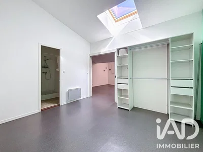 Schlafzimmer; tageslicht, fliesenboden
