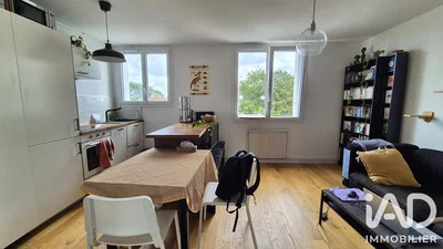 Wohnzimmer; holzboden, tageslicht, moderner stil