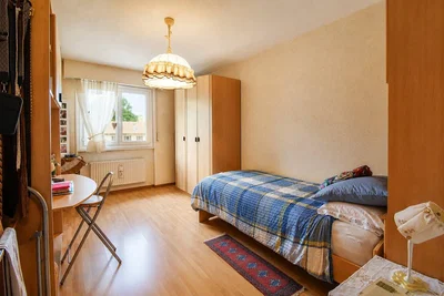 Chambre; parquet, lumière naturelle