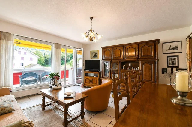 Salon; lumière naturelle, parquet