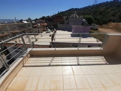 Balcon; carrelage, vue