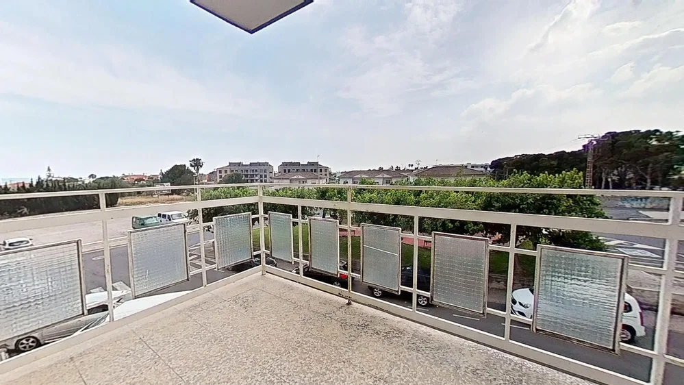 Balkon; výhled, přirozené světlo