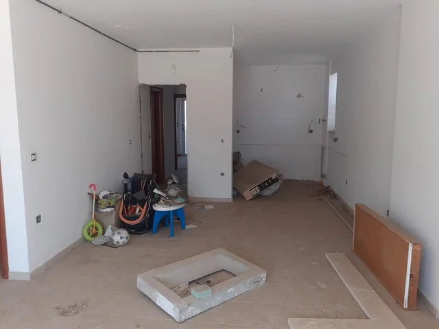 Ostatní; nutná rekonstrukce, dlažba