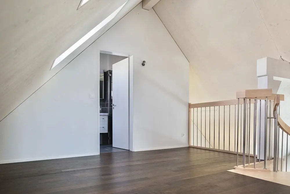 Kids room; wood floor, natural light