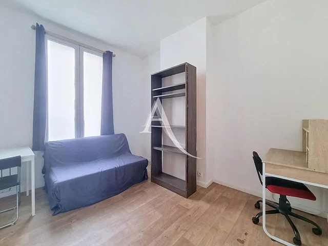 Kinderzimmer; tageslicht, holzboden