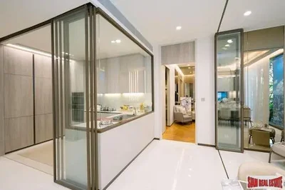 Salon; lumière naturelle, rénové, style moderne, parquet
