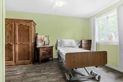 Bedroom; wood floor, natural light