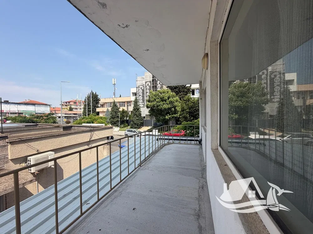 Balkon; pogled, prirodna svjetlost