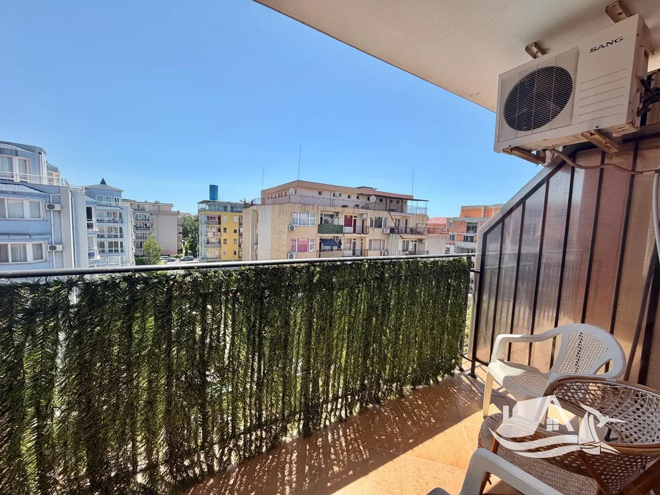 Balkon; pogled, prirodna svjetlost
