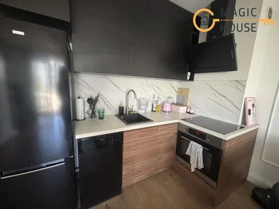 مطبخ; أجهزة المطبخ, أرضية خشبية, مجدد, ضوء طبيعي