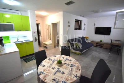 Wohnzimmer; küchengeräte, tageslicht, moderner stil