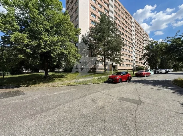 House and surroundings