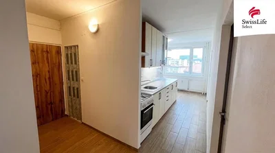 Küche; küchengeräte, tageslicht, holzboden