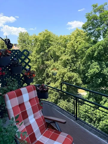 Balkon; prirodna svjetlost, pogled