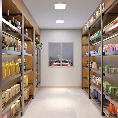 Comedor; comercial, suelo de baldosas, luz natural