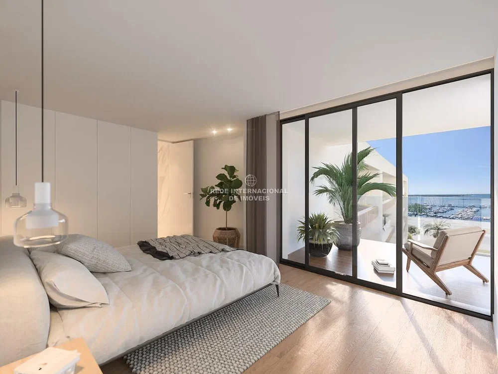 Schlafzimmer; blick, holzboden, tageslicht, moderner stil