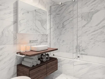 Bagno; pavimento in piastrelle, ristrutturato, luce naturale