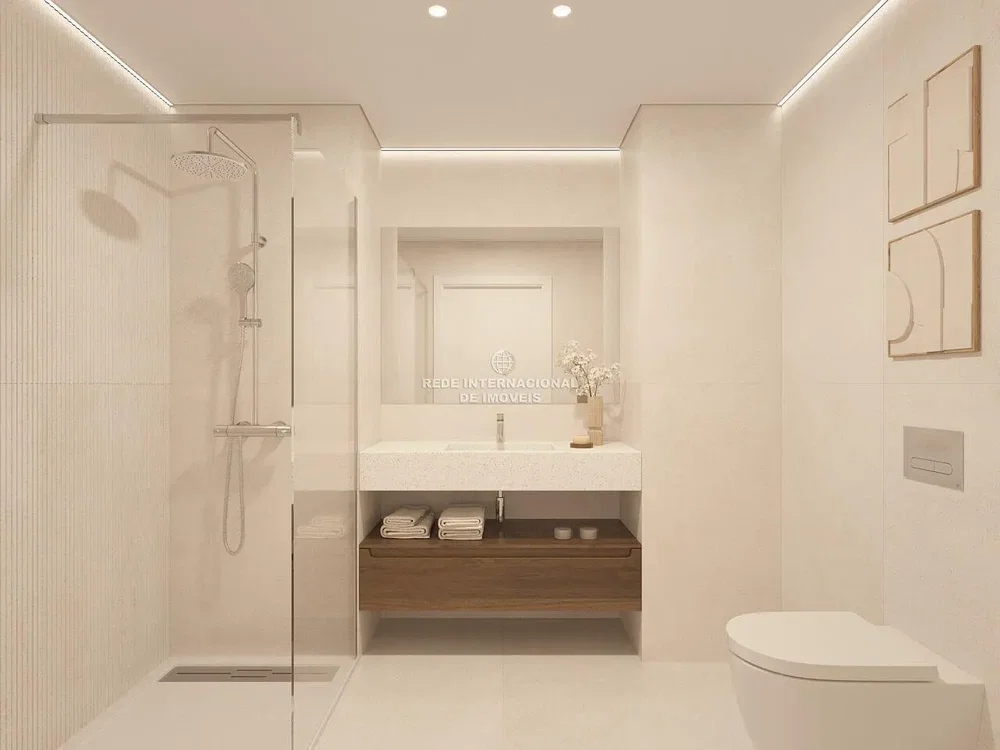 Bathroom; renovated, natural light