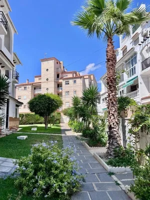 Kuća i okolina; prirodno svjetlo, pogled