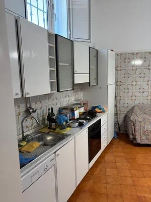 Kuhinja; pločice, potrebna renovacija