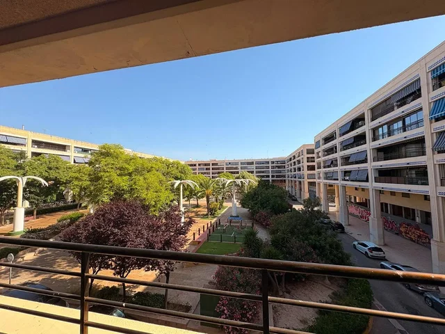 Balcony; view, natural light