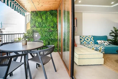 Oturma odası; manzara, doğal ışık, modern stil
