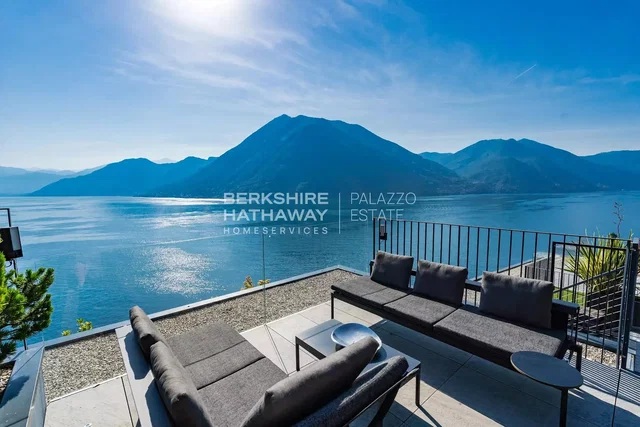 Terrace; view, natural light