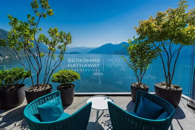 Balcony; view, natural light