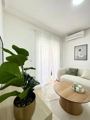 Salon; lumière naturelle, style moderne, parquet